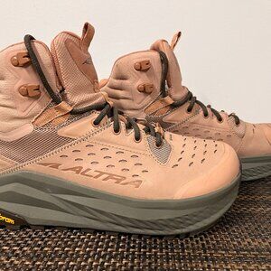 Altra Olympus 6 Hike Mid GTX Women’s - 8.5 - GTX hiking boots shoes Vibram